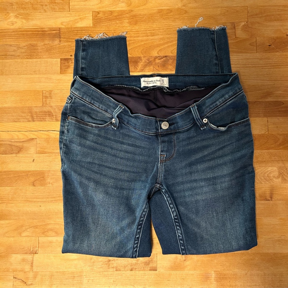 A&F maternity jean leggings size 4S